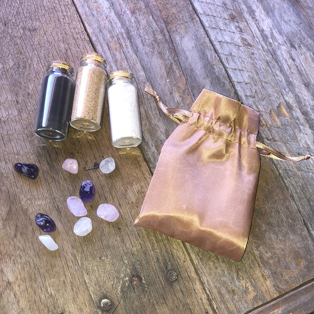 Hippie Naturals Set of Three Power Powder Starter Kit w/ 9 Crystals